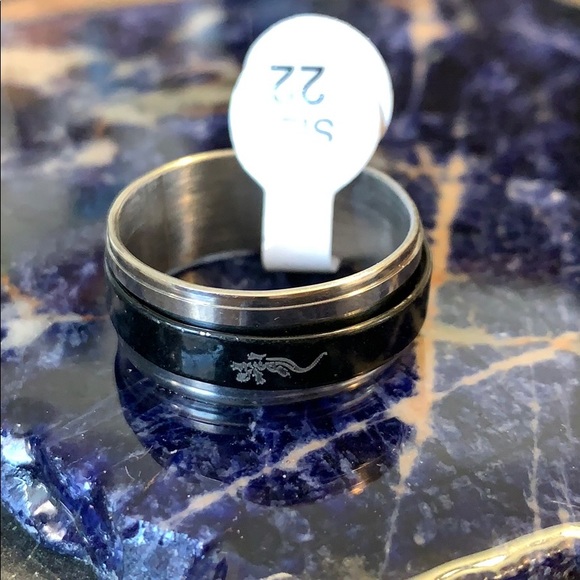 2/$40 Salamander spinner ring NWT - Picture 4 of 7